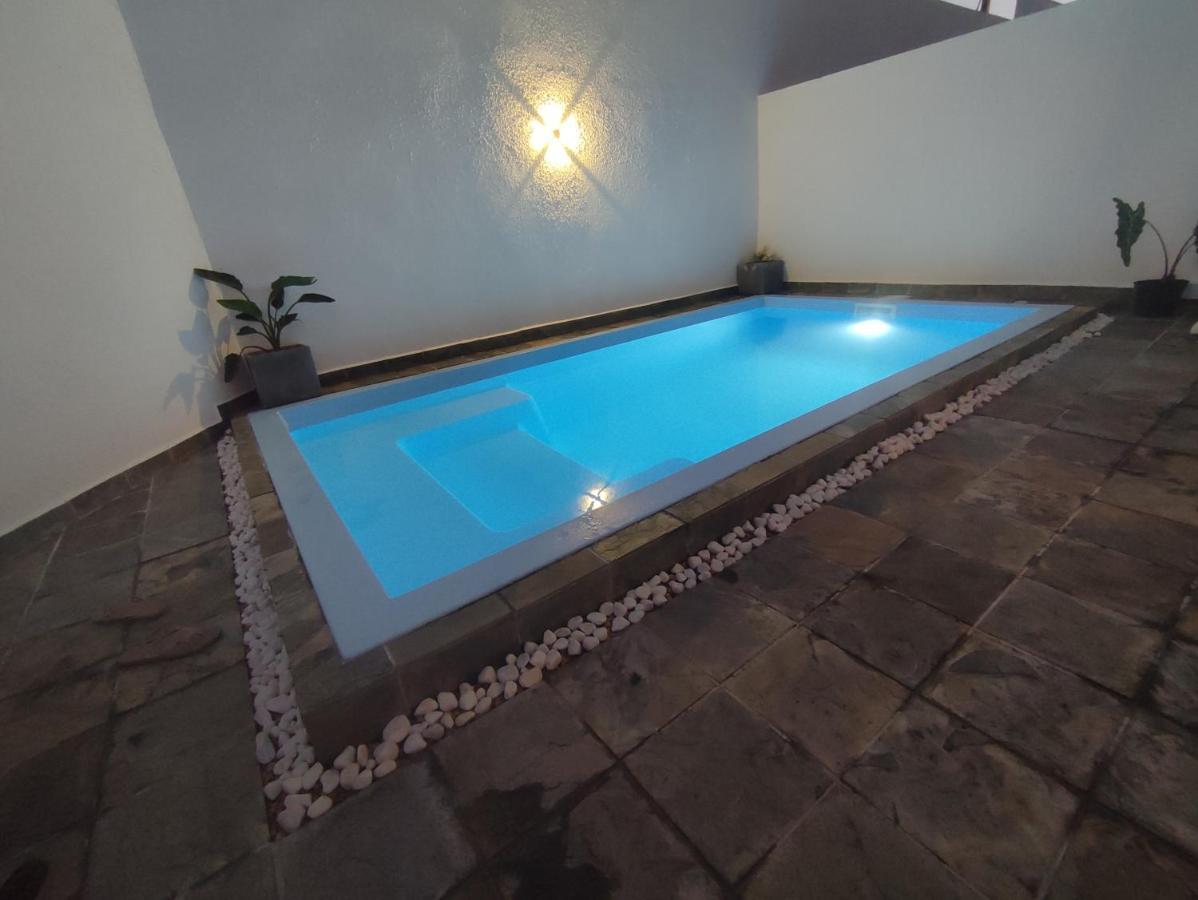 Golden Square Villa & Private Pool Flic en Flac Exterior photo