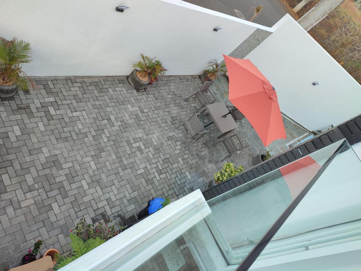 Golden Square Villa & Private Pool Flic en Flac Exterior photo