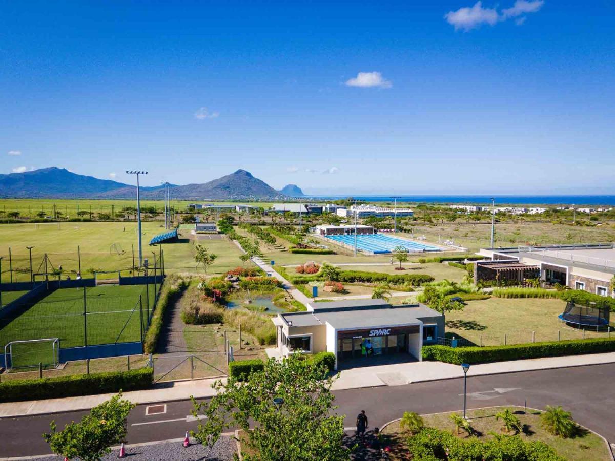 Golden Square Villa & Private Pool Flic en Flac Exterior photo